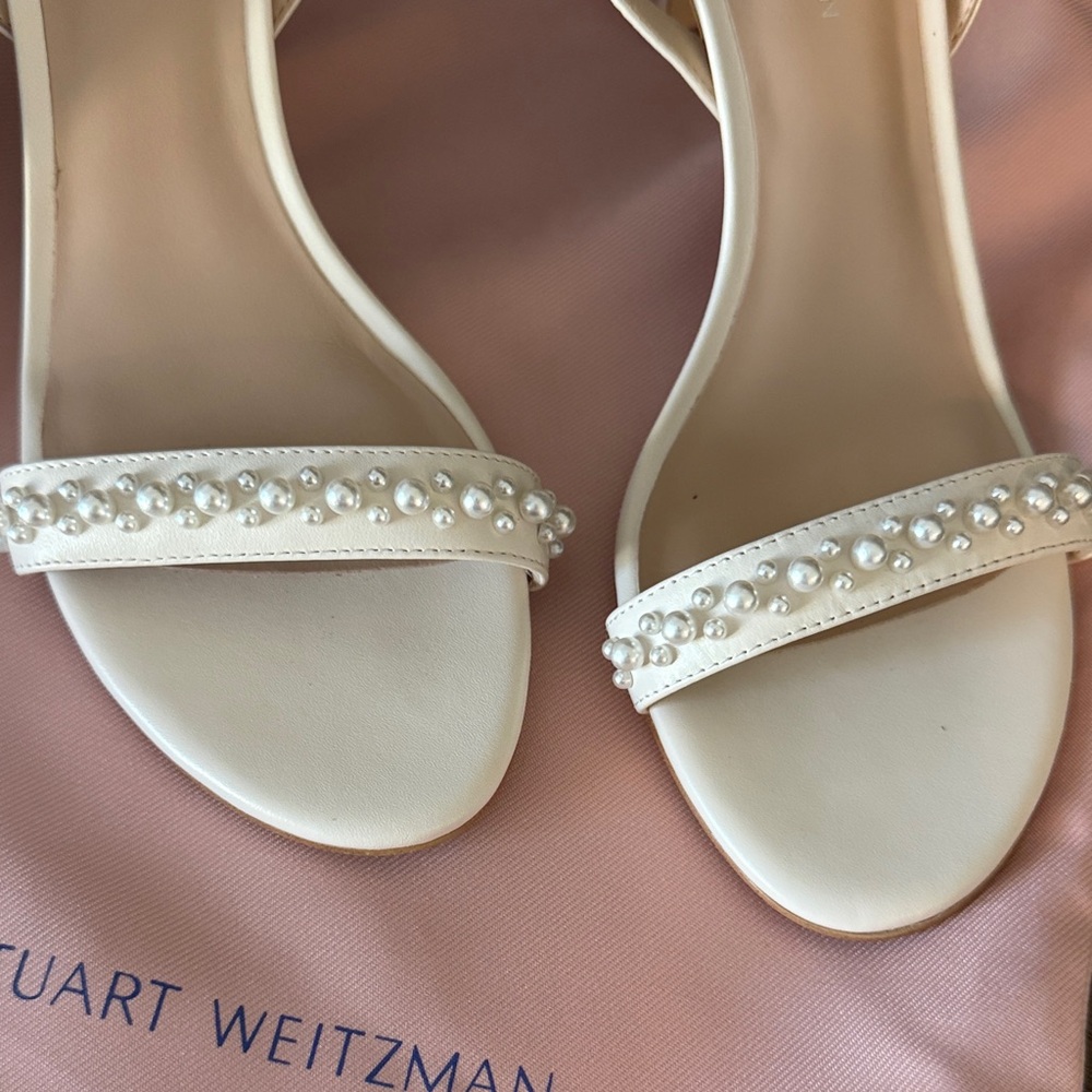 Stuart Weitzman Cream Pearl Embellished Heels - Picture 3 of 7